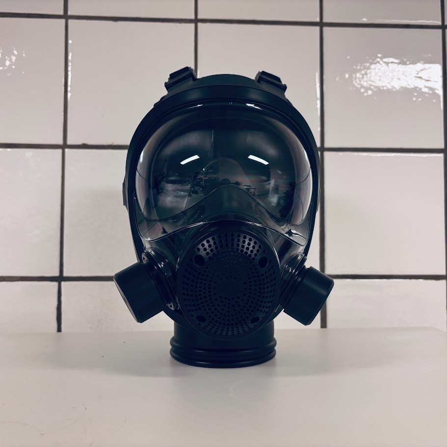 Træk vejret igennem 2 sugerør, gasmaske